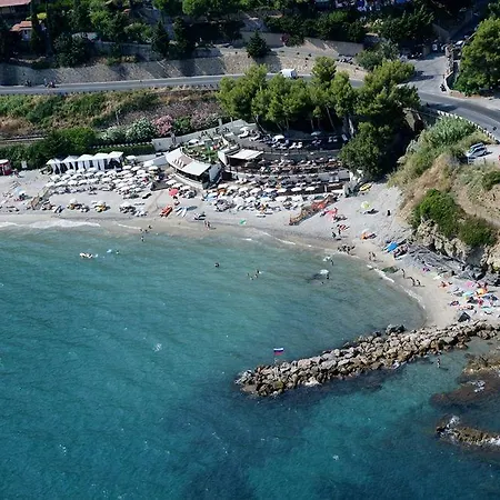 Monti E Mare Hotell Alassio