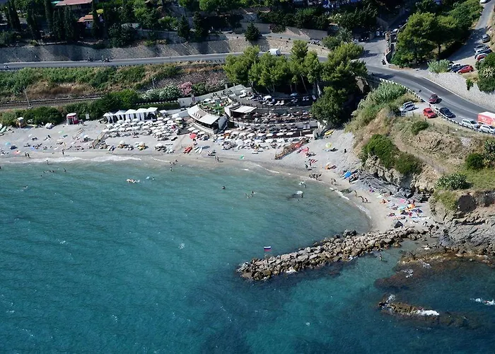 Monti E Mare Hotel Alassio