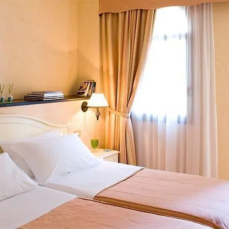 Hotel Monti E Mare *